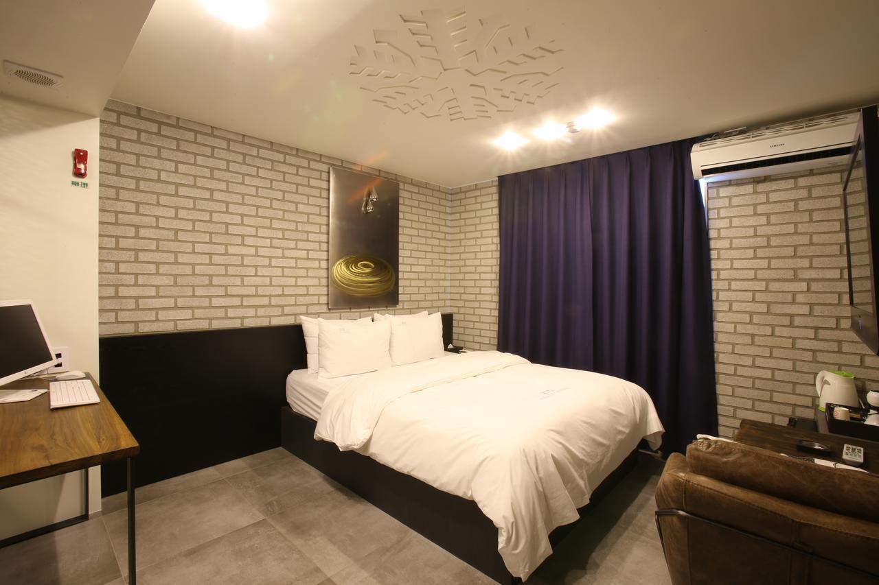 Guri Cello Hotel Zewnętrze zdjęcie