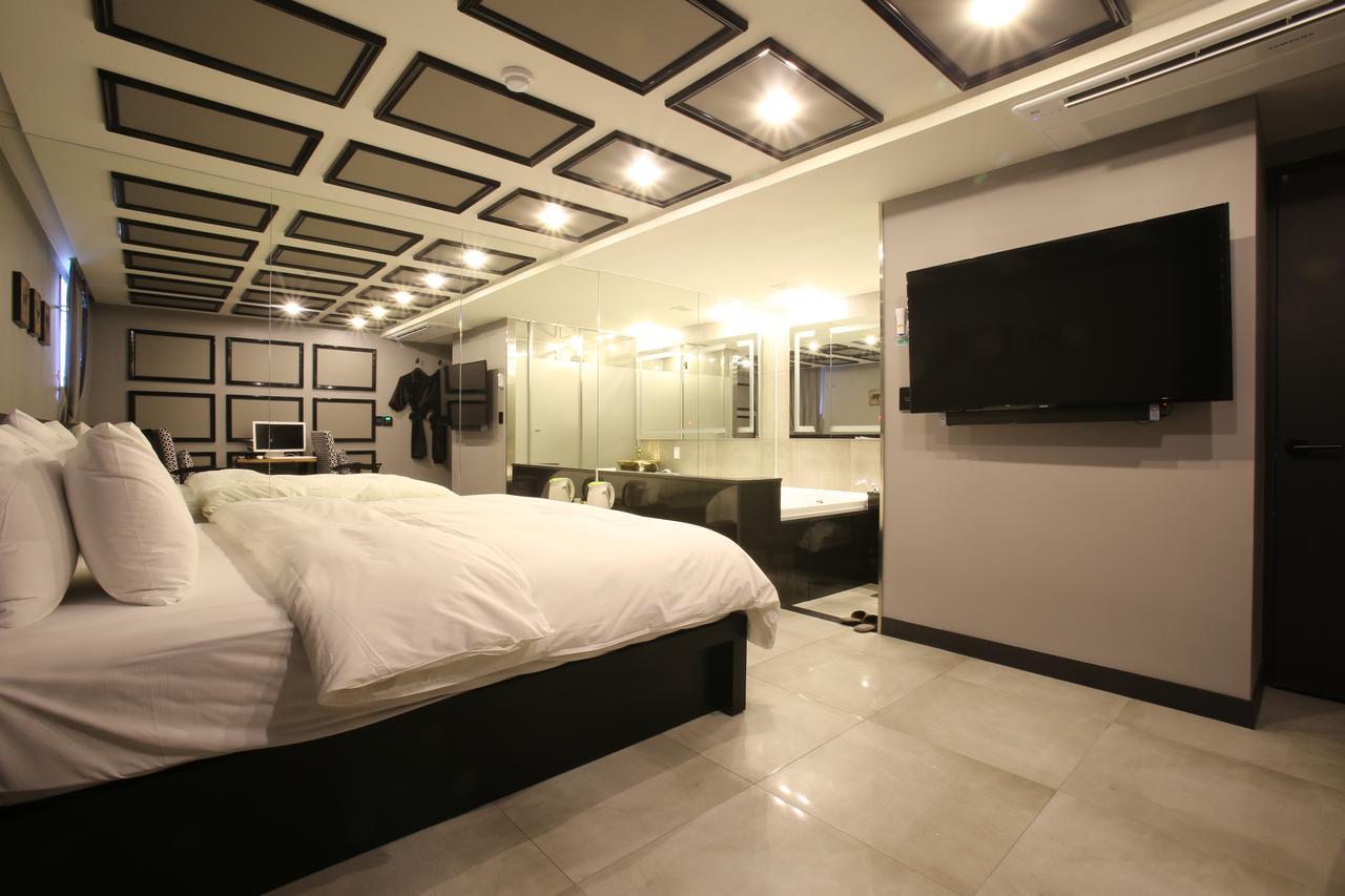 Guri Cello Hotel Zewnętrze zdjęcie